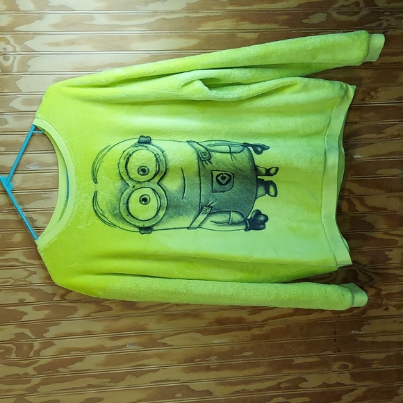 Universal Sweaters - Despicable ME cozy top
